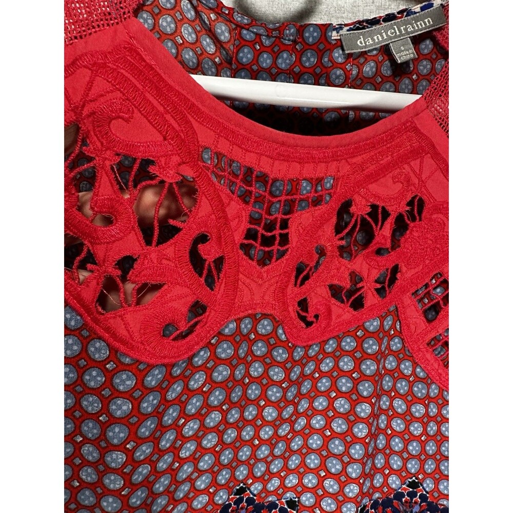 Daniel Rainn Angelyne Button Back Detail Top Size Small Red White and Blue Tank - Picture 8 of 9